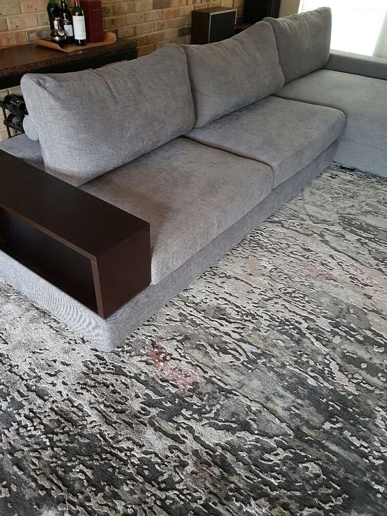 Custom Rug Bev-Situ